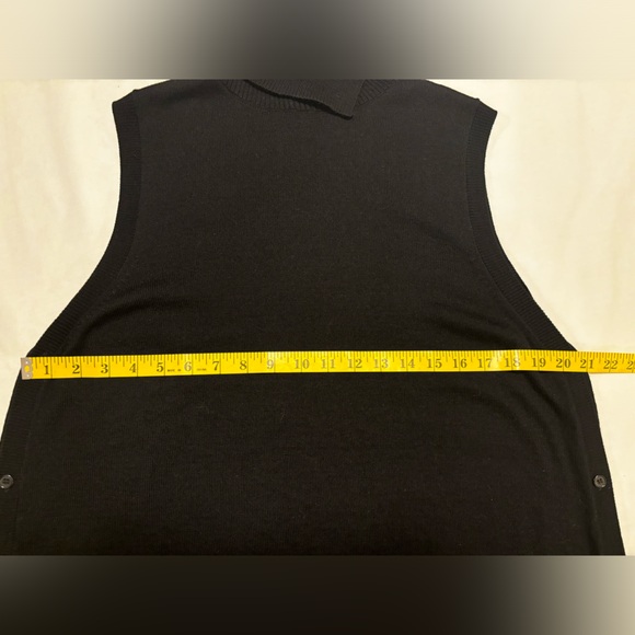 The Limited asymmetrical sleeveless turtleneck tunic, side button sweater, XL - Picture 4 of 9
